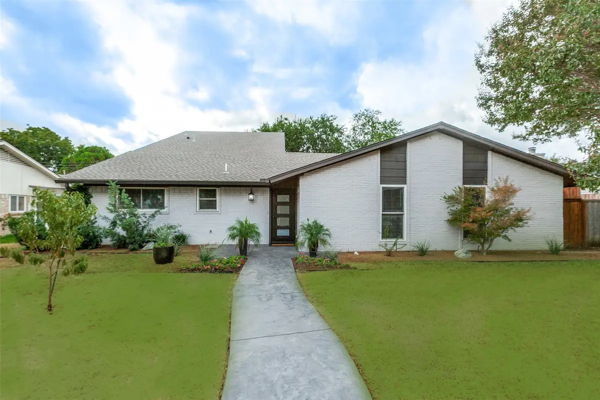 407 Pleasant Valley Lane, Richardson, TX 75080 - #1