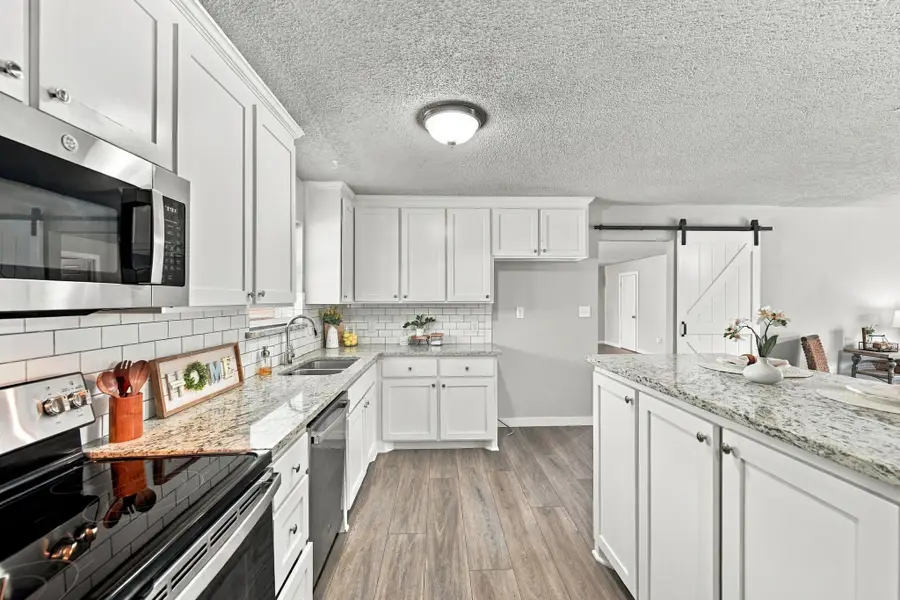 1404 Hillside Drive, Midlothian, TX 76065 - #3