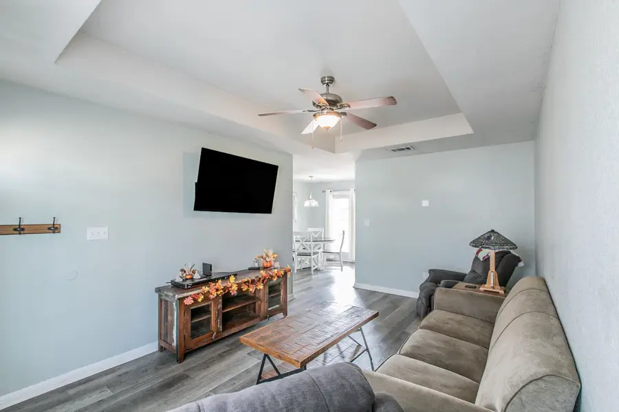 212 Broken Arrow Drive, Lacy Lakeview, TX 76705 - #3