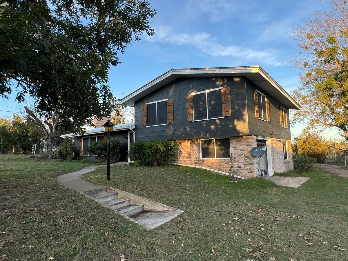 915 Old Stephenville Road, Hico, TX 76457 - #1