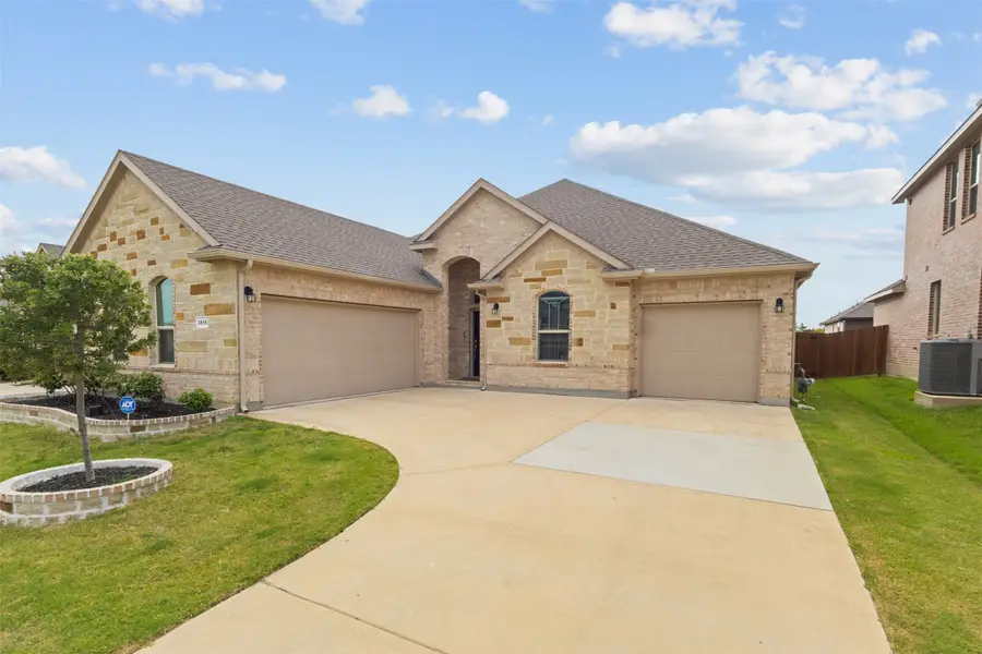 3615 Orchard Street, Grand Prairie, TX 76065 - #2