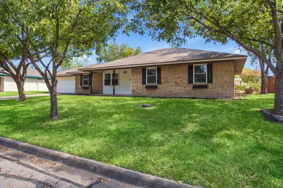 2108 N Village, Bonham, TX 75418 - #3