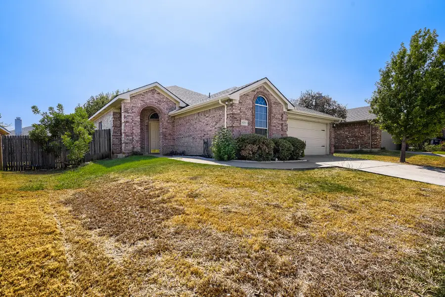 6221 Brooklynn Drive, Fort Worth, TX 76179 - #2