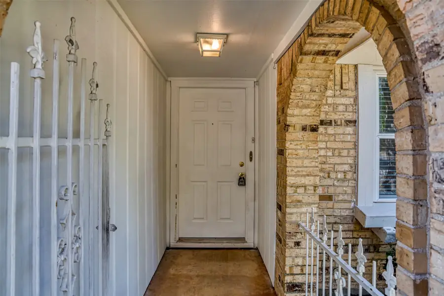 1000 Springdale Road, Bedford, TX 76021 - #3