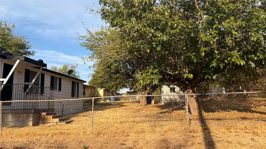 806 W Atchley Avenue, Alvarado, TX 76009 - #2