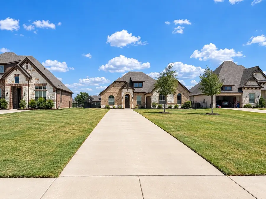 513 River Bank Court, Granbury, TX 76049 - #2