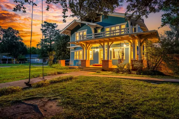 501 E Cobb Street, Groesbeck, TX 76642