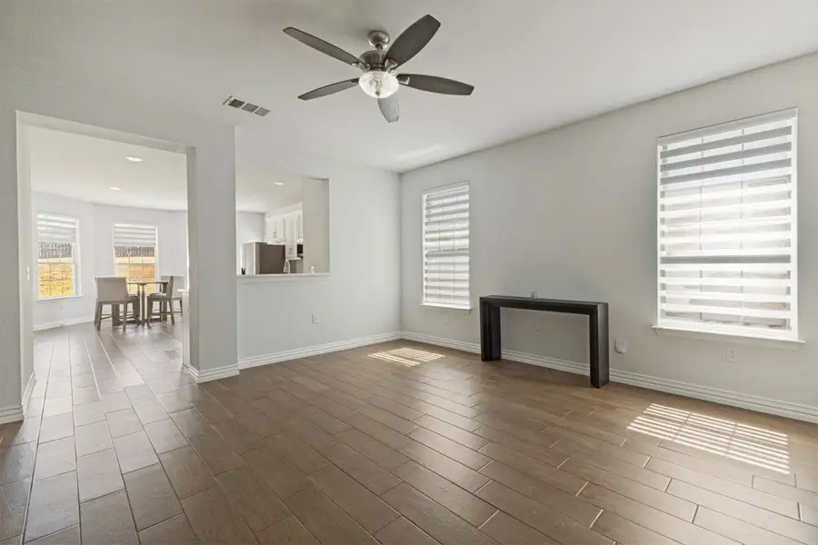 612 S Moore Street, Dallas, TX 75203 - #3