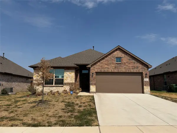 5213 Meadow Lane, Krum, TX 76249
