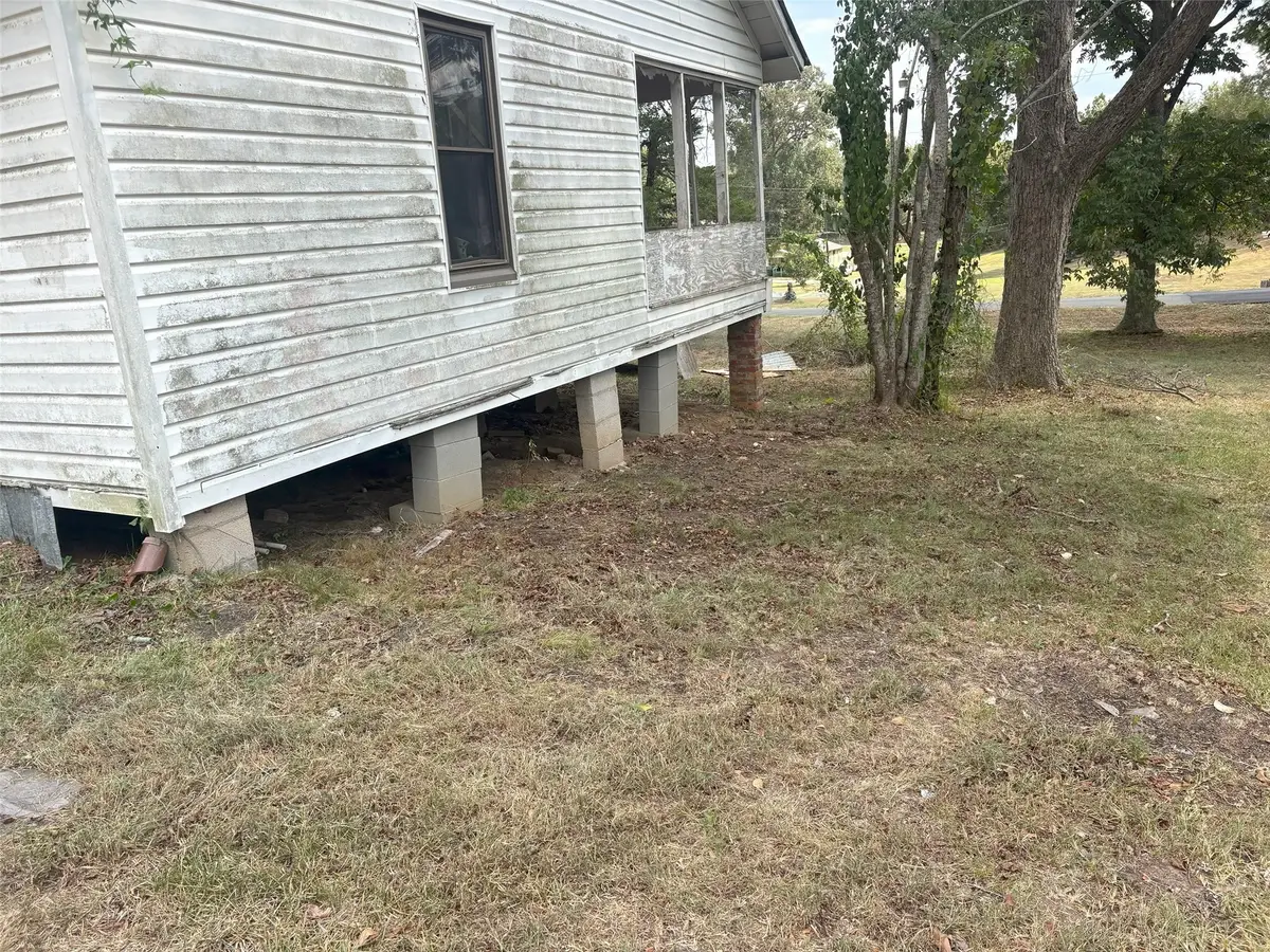 825 Highland Avenue, Many, LA 71449 - #1