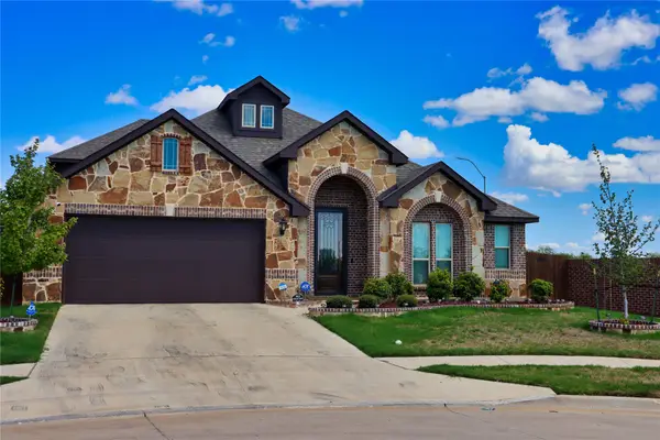 4100 Snowberry Lane, Fort Worth, TX 76036