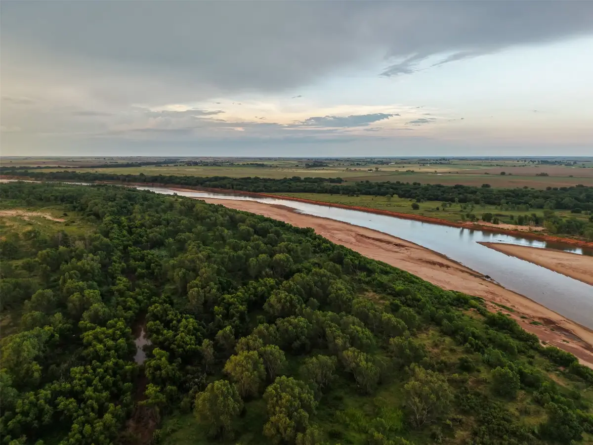 6977 E Fm 171, Byers, TX 76357 - #1