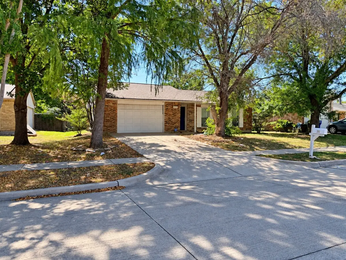 305 S Willow Street, Mansfield, TX 76063 - #1