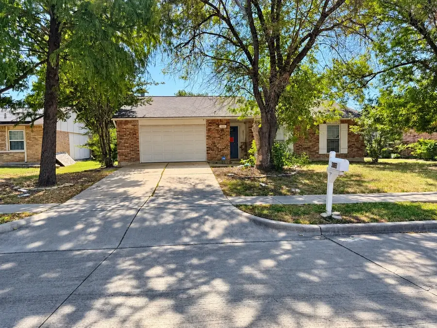 305 S Willow Street, Mansfield, TX 76063 - #2