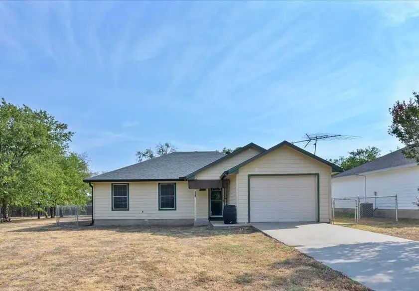 401 S Llano Street, Whitney, TX 76692 - #1