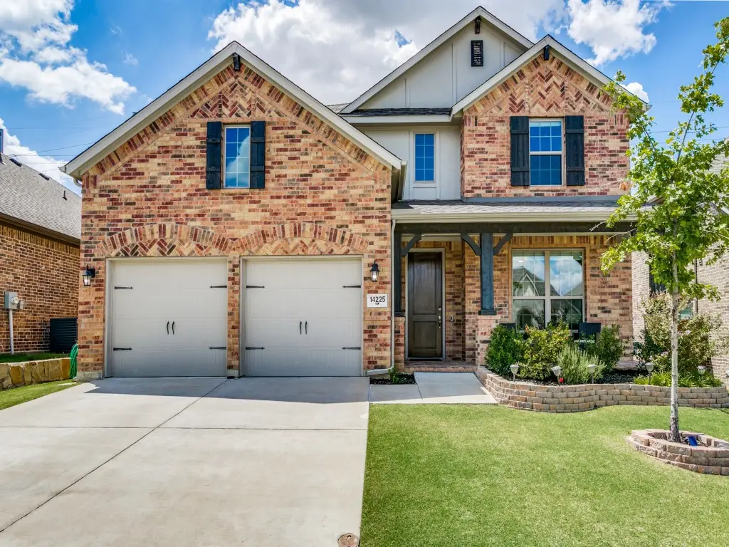 14225 Spitfire Trail, Justin Roanoke, TX 76262 - #1