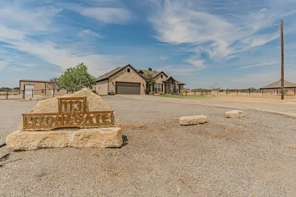 113 Stonegate Avenue, Brock, TX 76087