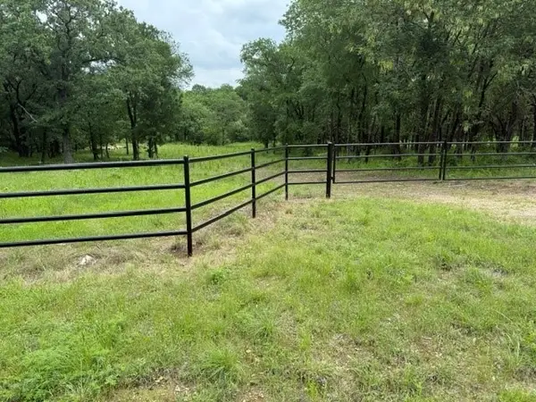 2570 Randell Lake Road, Denison, TX 75020