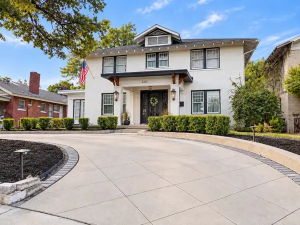 2221 Park Place Avenue, Fort Worth, TX 76110