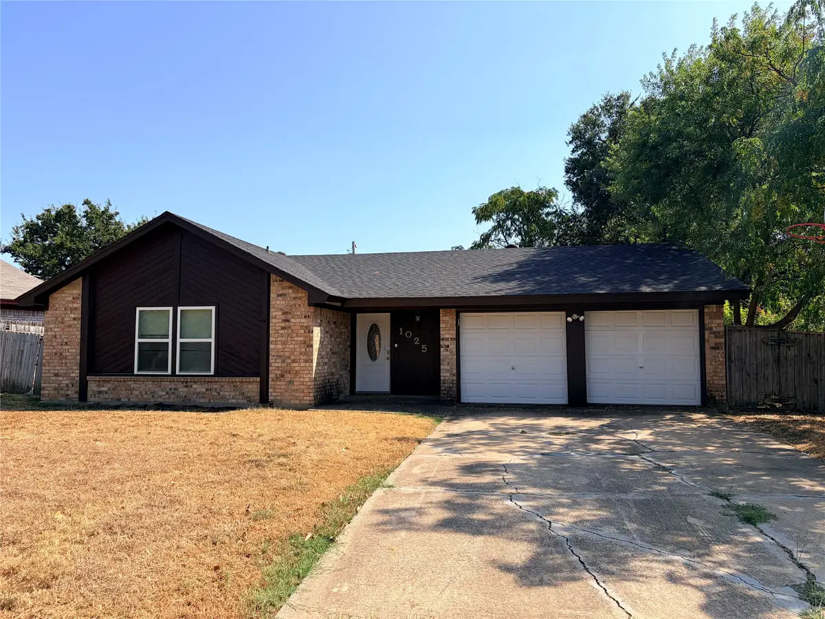 1025 Fox River Lane, Fort Worth, TX 76120 - #1