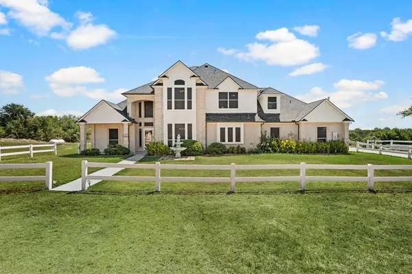 141 Blue Sky Drive, Decatur, TX 76234