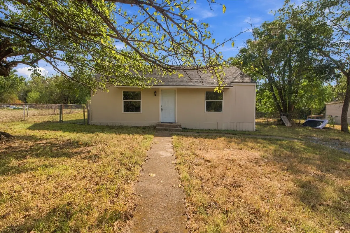 1504 S Travis Avenue, Denison, TX 75021 - #1