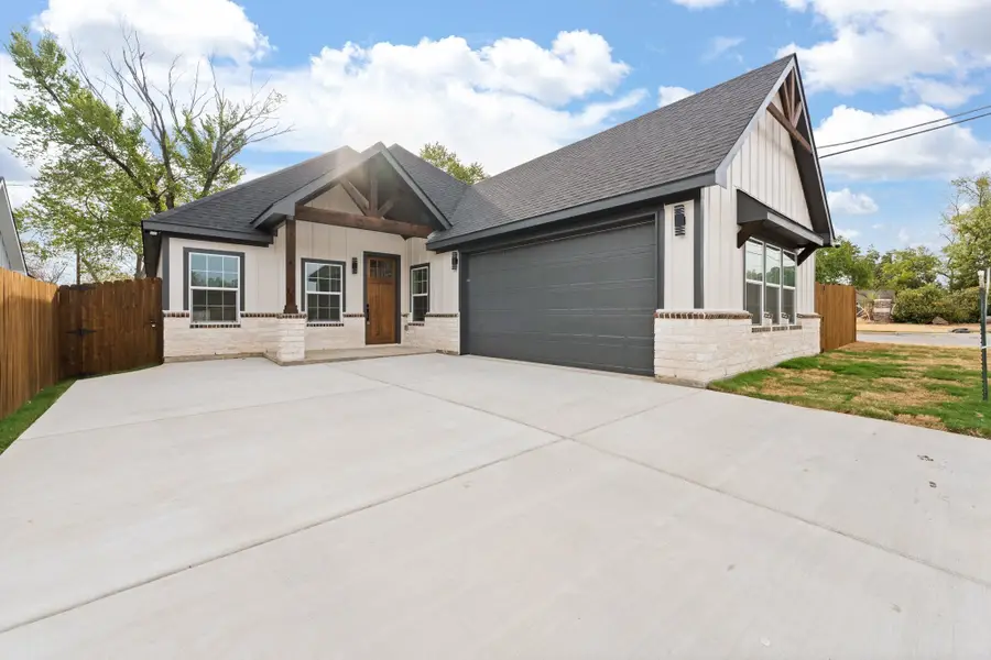 813 Tierney Road, Fort Worth, TX 76112 - #3