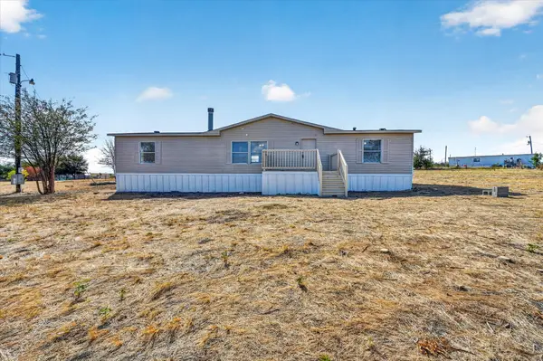 246 Private Road 4443, Rhome, TX 76078