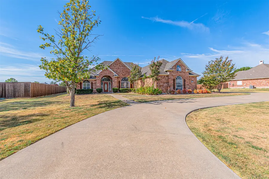 1198 E Oaklawn Drive, Terrell, TX 75160 - #2