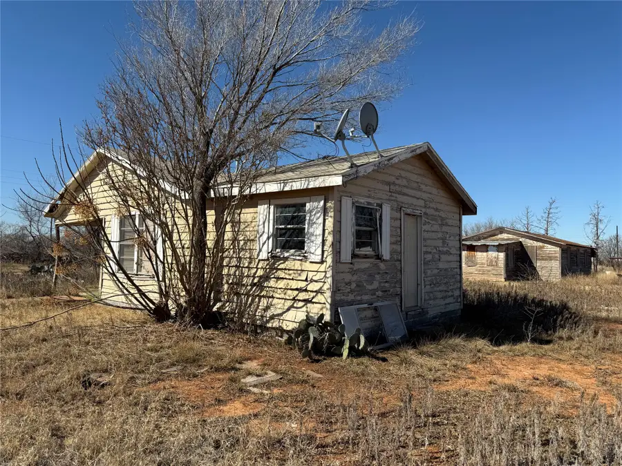 386 County Road 812, Sylvester, TX 79560 - #2