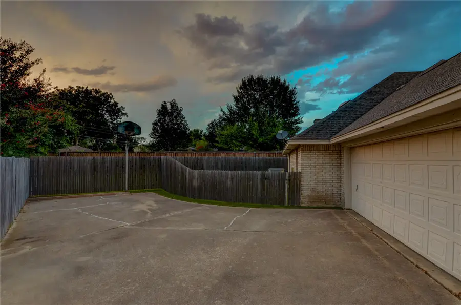 8240 Saddlebrook Drive, Benbrook, TX 76116 - #2