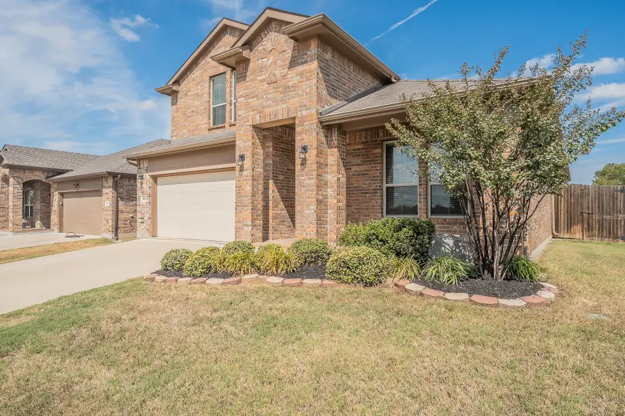 300 Oakbluff Drive, Denton, TX 76210 - #2