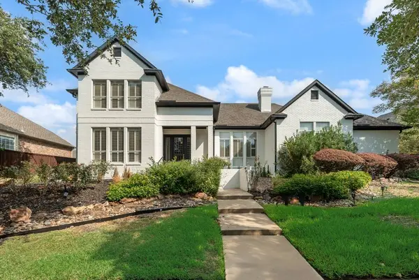 2217 Clearspring Drive S, Irving, TX 75063