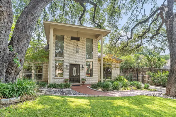 6904 Allen Place Drive, Fort Worth, TX 76116