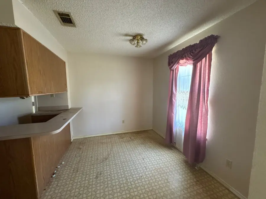 800 Maple Street, Howe, TX 75459 - #3