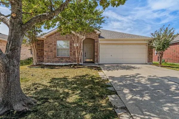 2011 Misty Hollow Court, Forney, TX 75126