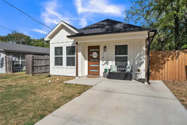 218 Locust Street S, Sulphur Springs, TX 75482