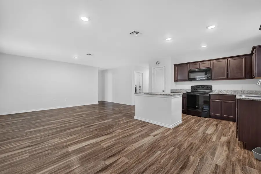 7817 Vineyard Drive, Abilene, TX 79606 - #3