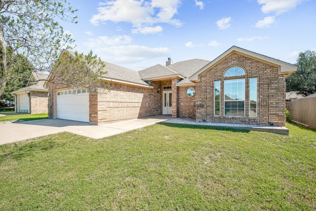 320 Midnight Shadow, Stephenville, TX 76401 - #1
