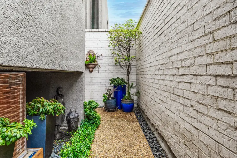 3416 Douglas Avenue, Dallas, TX 75219 - #2