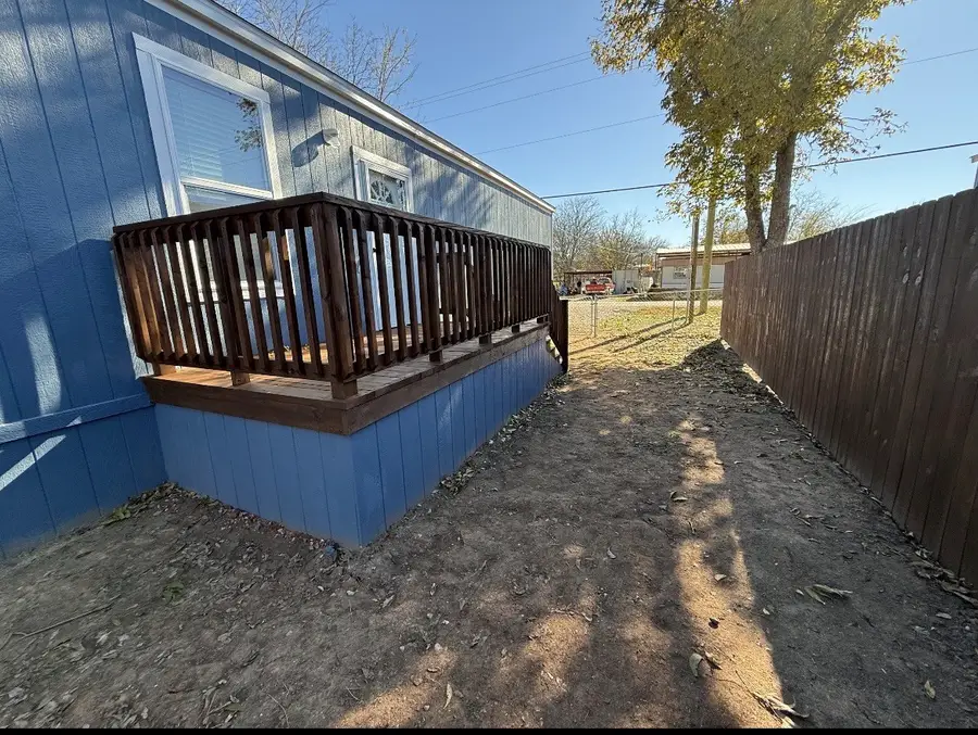 221 W Division Street, Graford, TX 76449 - #3