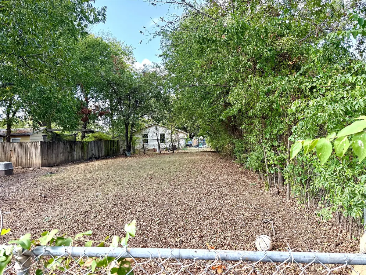 307 Robbins Street, Cleburne, TX 76031 - #1