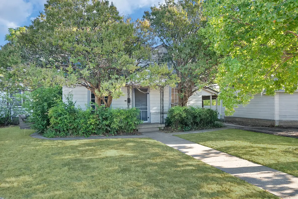 1228 W Gambrell Street, Fort Worth, TX 76115 - #1