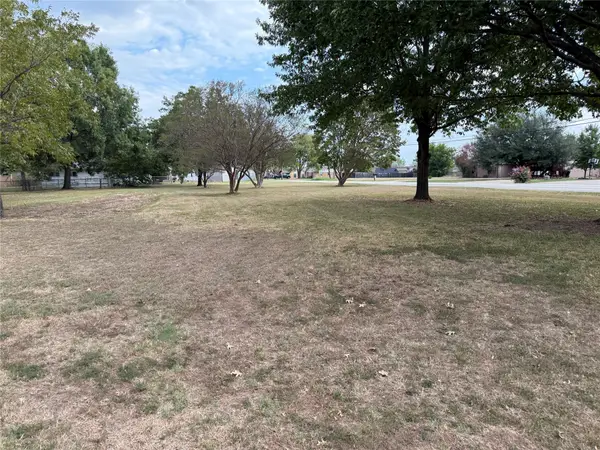 800 4th Street, Wills Point, TX 75169
