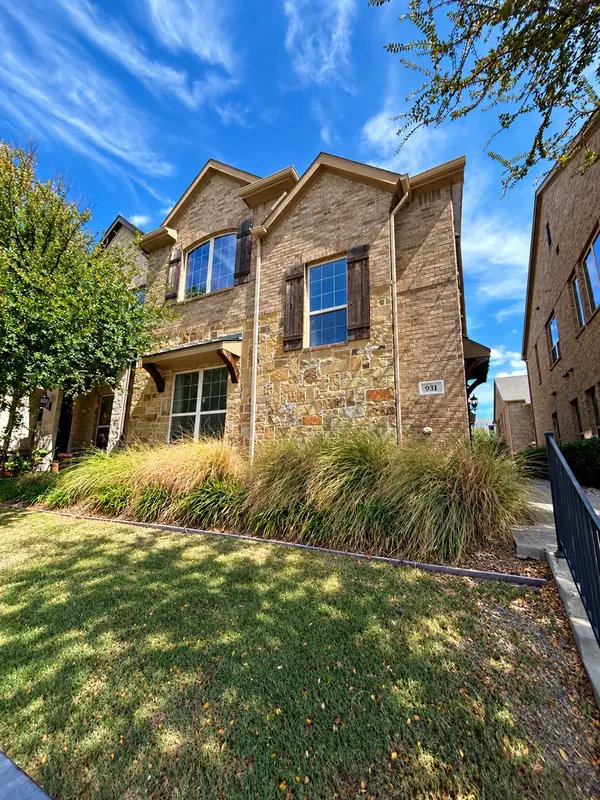 931 Whitehall Drive, Richardson, TX 75081