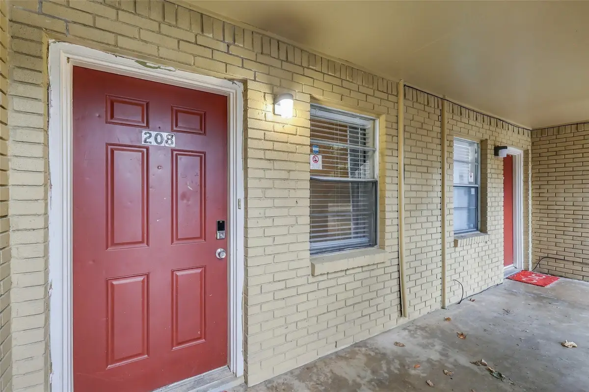 208 Alpine Court, Irving, TX 75060 - #1