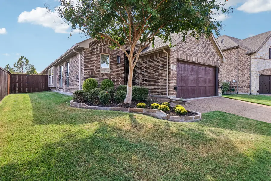 816 Wiltshire Boulevard, Lewisville, TX 75056 - #2