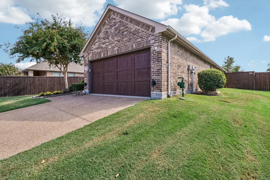816 Wiltshire Boulevard, Lewisville, TX 75056 - #3