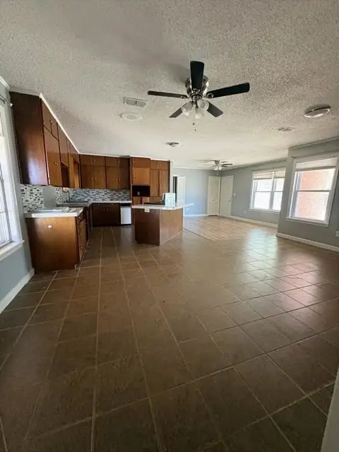 2108 Vine Street, Colorado City, TX 79512 - #3