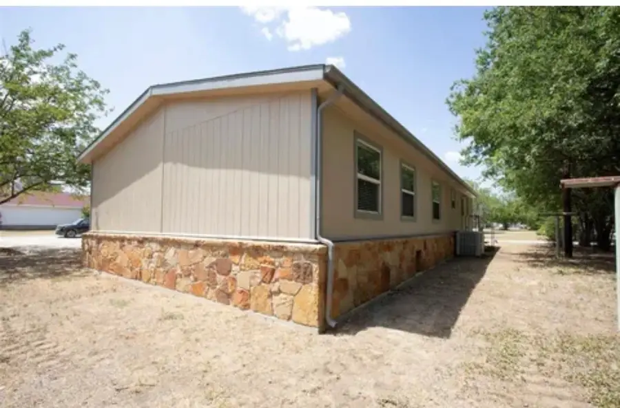 128 Burkhalter Street, Graford, TX 76449 - #3